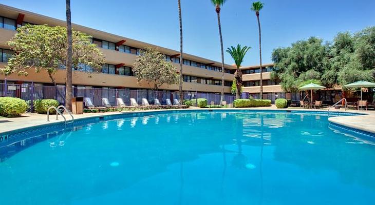 Radisson Hotel Tucson Airport