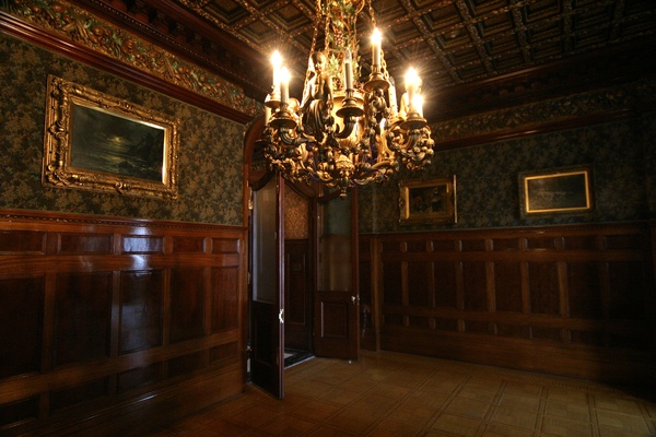 Chateau Dufresne (Dufresne House)