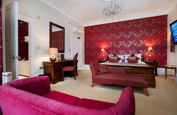 The Clarence Boutique Rooms