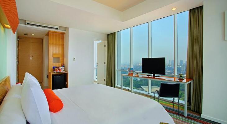HARRIS Suites FX Sudirman