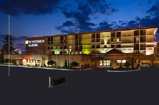 Wyndham Garden Newark Airport