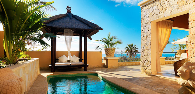 Royal Garden Villas & Spa Luxury Hotel