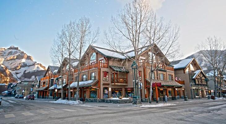 Brewster's Mountain Lodge