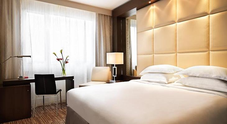 Hyatt Regency Paris Etoile