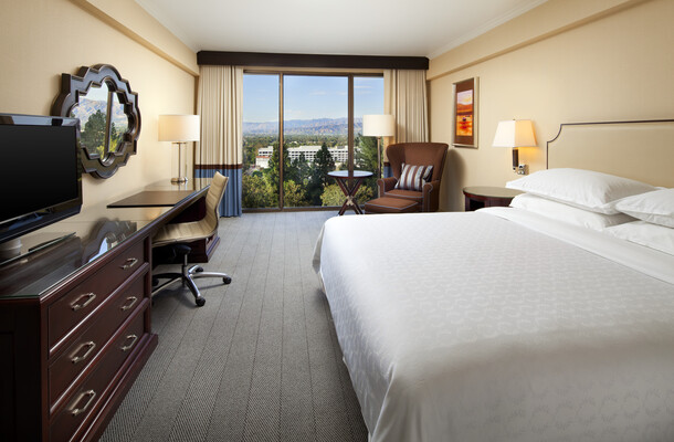 Sheraton Universal Hotel