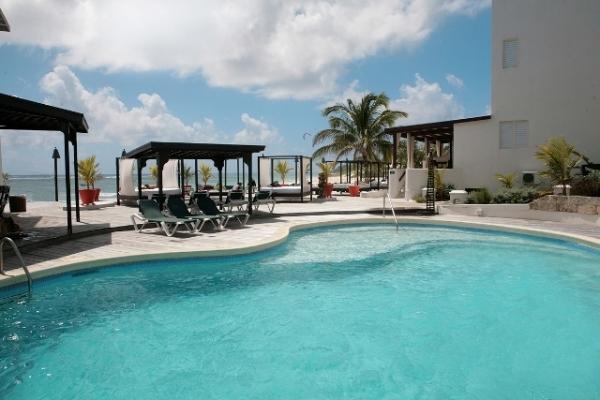 Silver Point Hotel