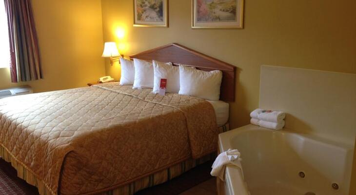 Econo Lodge Airport