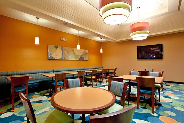 Holiday Inn Express & Suites VA Beach Oceanfront, an IHG hotel