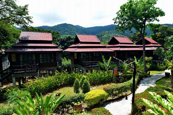 Baan Laanta Resort & Spa