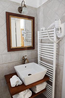 Bloom Hotel