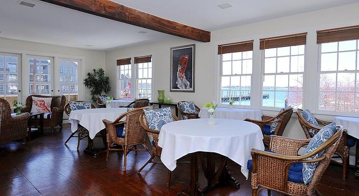 The Newport Harborside Inn