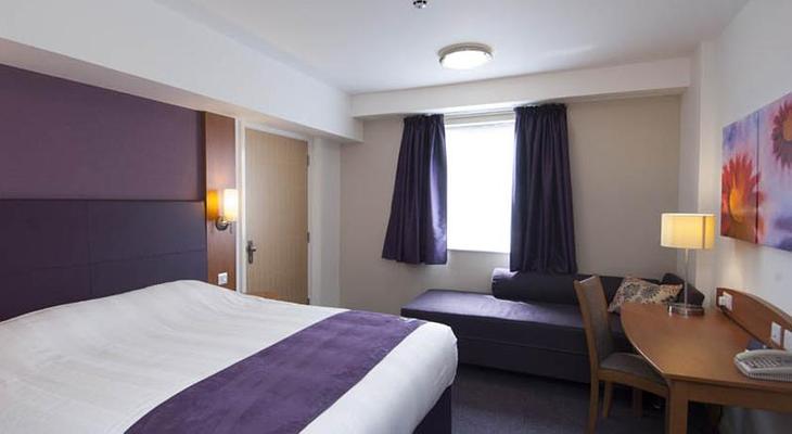 Premier Inn Edinburgh Central (Lauriston Place) hotel