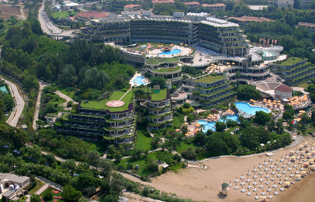 Sunrise Queen Luxury Resort & SPA