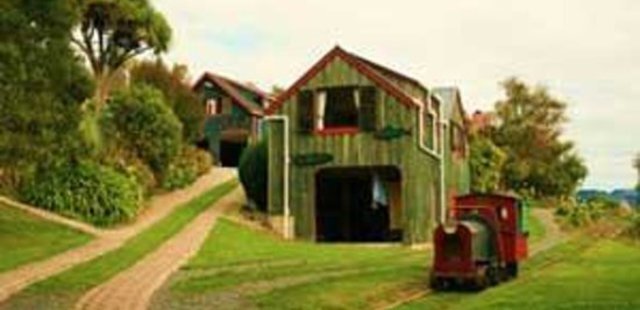 McFarmers Backpacker Lodge