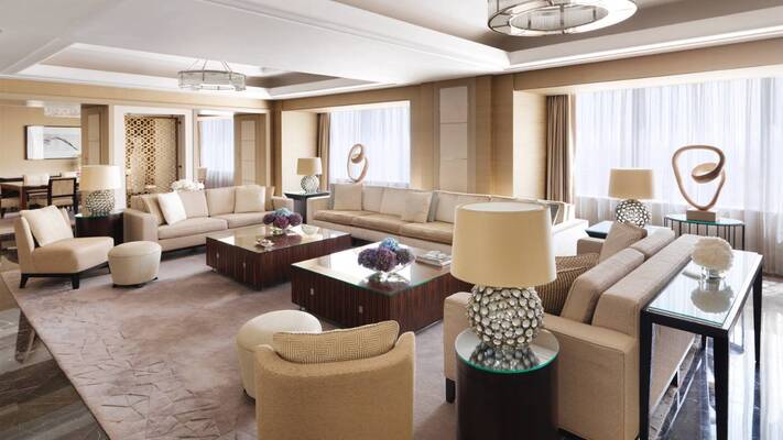 Four Seasons Hotel Riyadh at Kingdom Centre