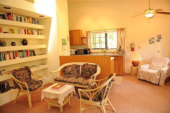 Hale Moana Bed & Breakfast