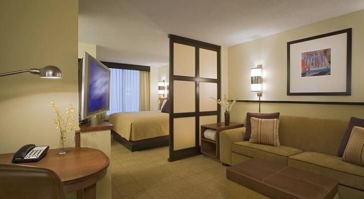 Wyndham Garden Kansas City Airport