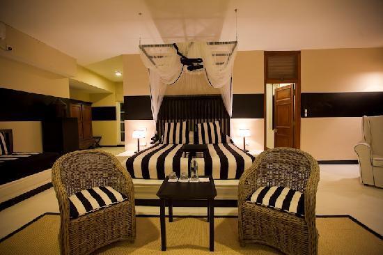 The Villa Bentota by KK Collection