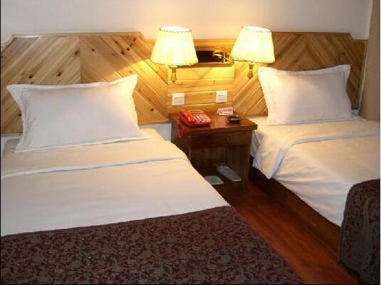 Mingtong Yingxiang Youth Hotel (Kunming Beijing Road)