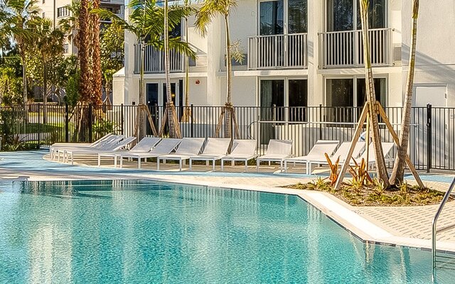 Plunge Beach Resort