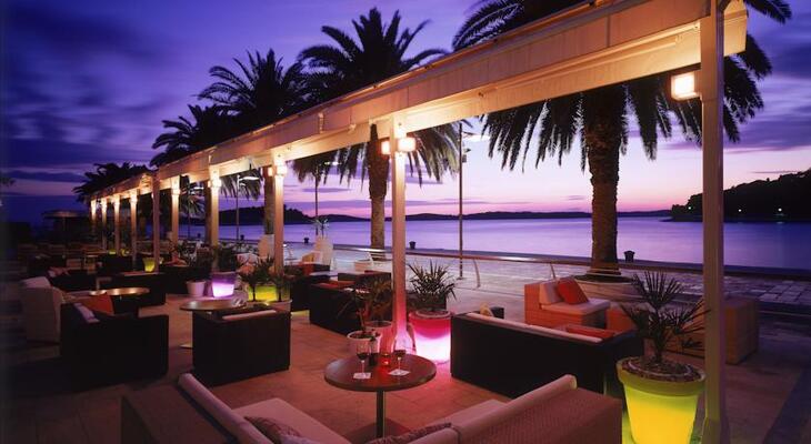 Riva Marina, Hvar Hotel