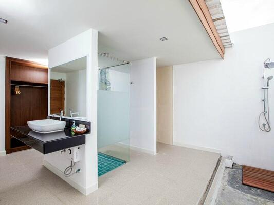 Paradise Resort Phi Phi