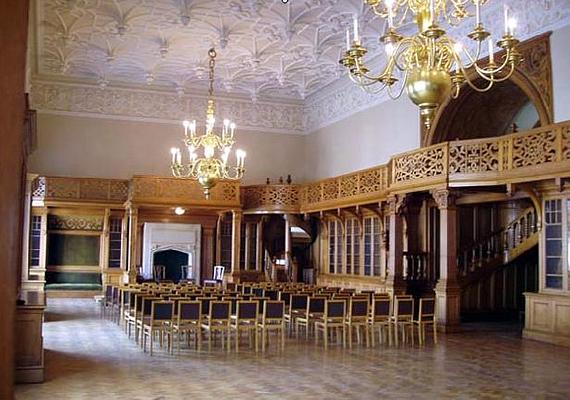 Beloselskiy-Belozerskiy Palace