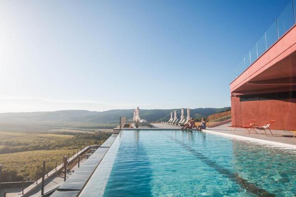 Roxanich Winery & Design Hotel