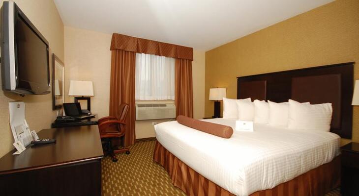 Best Western Plus Plaza Hotel
