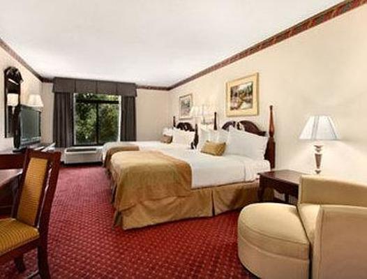 Wingate by Wyndham Charlotte Airport South/ I-77  Tyvola