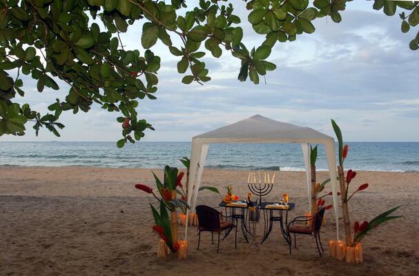 Almonds And Corals Hotel