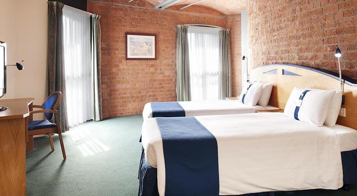 Holiday Inn Express Liverpool - Royal Albert Dock, an IHG Hotel