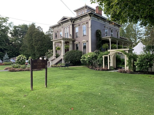 The Mansion of Saratoga