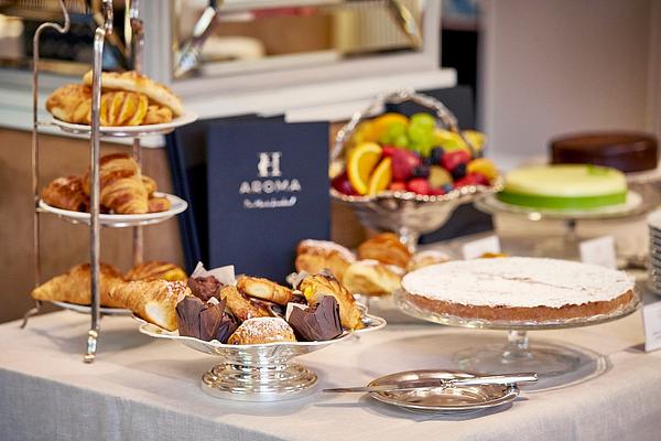 Relais & Chateaux Heritage Madrid Hotel