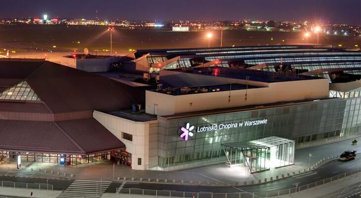 Courtyard Warsaw Airport