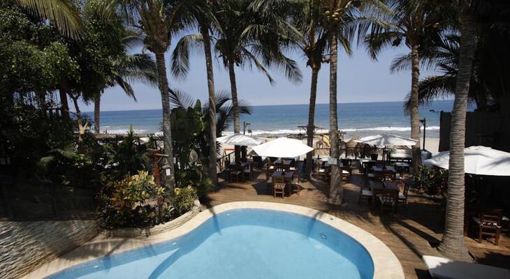 Los Corales