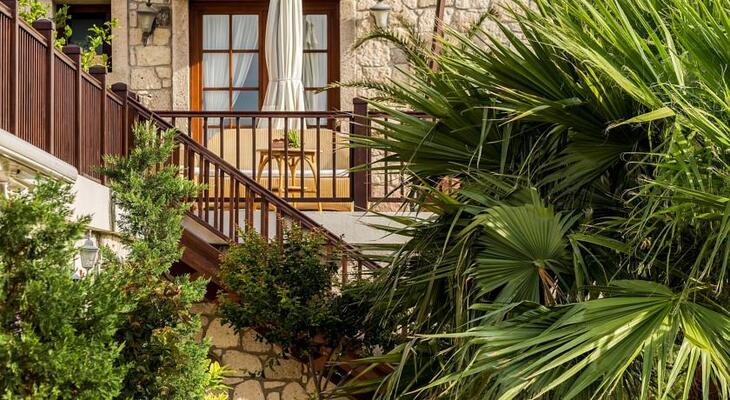 AlacatI Kapari Otel