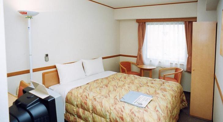 Toyoko Inn Yokohama Sakuragi-cho