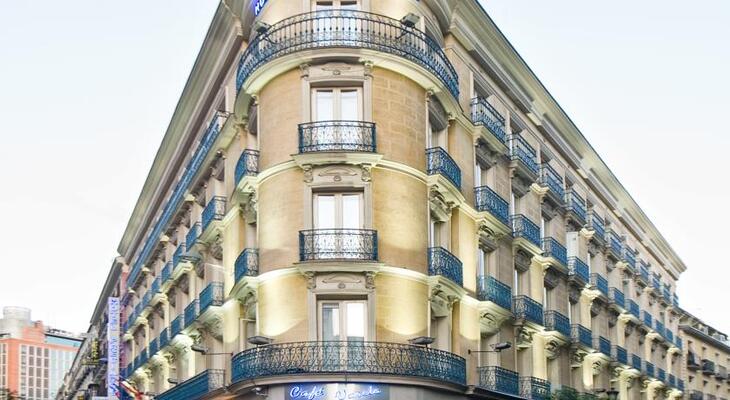 Hotel Preciados