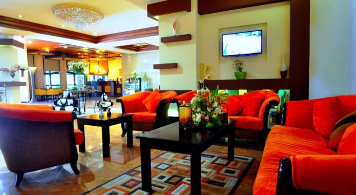 White Palace Hotel