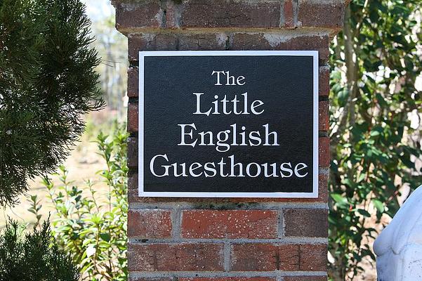 The Little English Guesthouse Bed and Breakfast