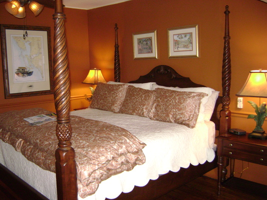 The Hibiscus House of Fort Myers