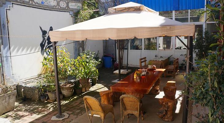 Dali Five Elements Hostel