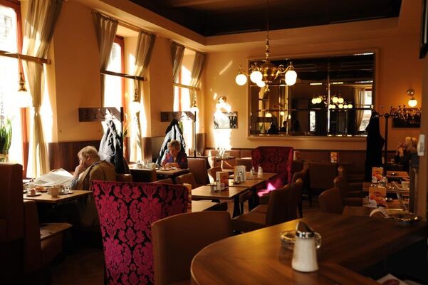 Cafe Hummel