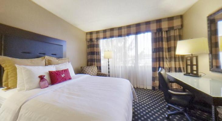 Crowne Plaza Indianapolis-Airport, an IHG Hotel