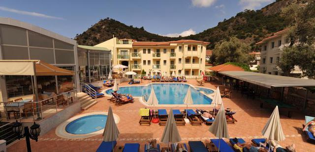 Belcehan Deluxe Hotel