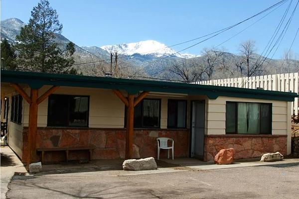 Garden of the Gods RV Resort