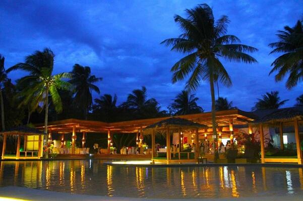 Lomani Island Resort