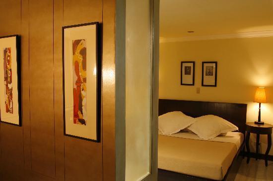 Hotel Tavern