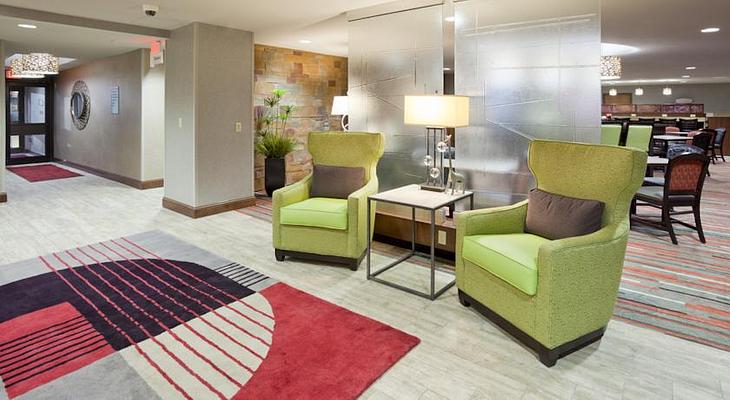 Holiday Inn Express & Suites Bloomington - Mpls Arpt Area W, an IHG Hotel